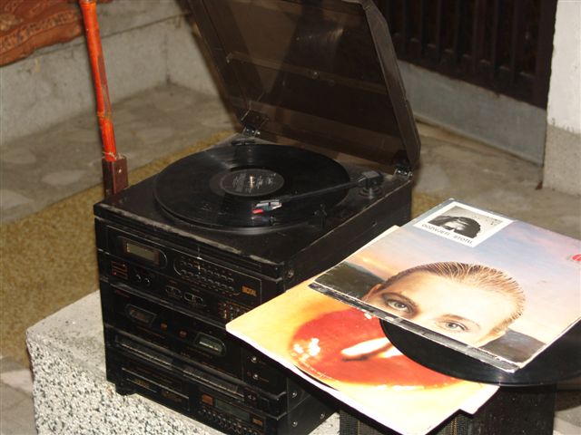 009 Sve isto kao i prije 20 g.